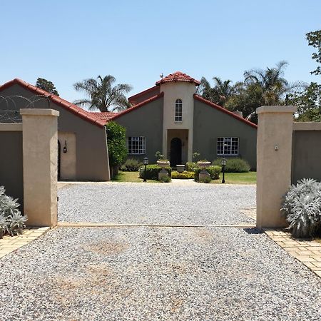 Nouveau Studios Pretoria Ngoại thất bức ảnh