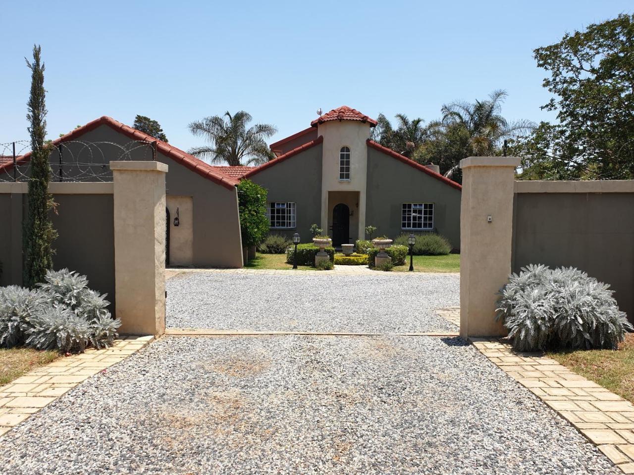 Nouveau Studios Pretoria Ngoại thất bức ảnh