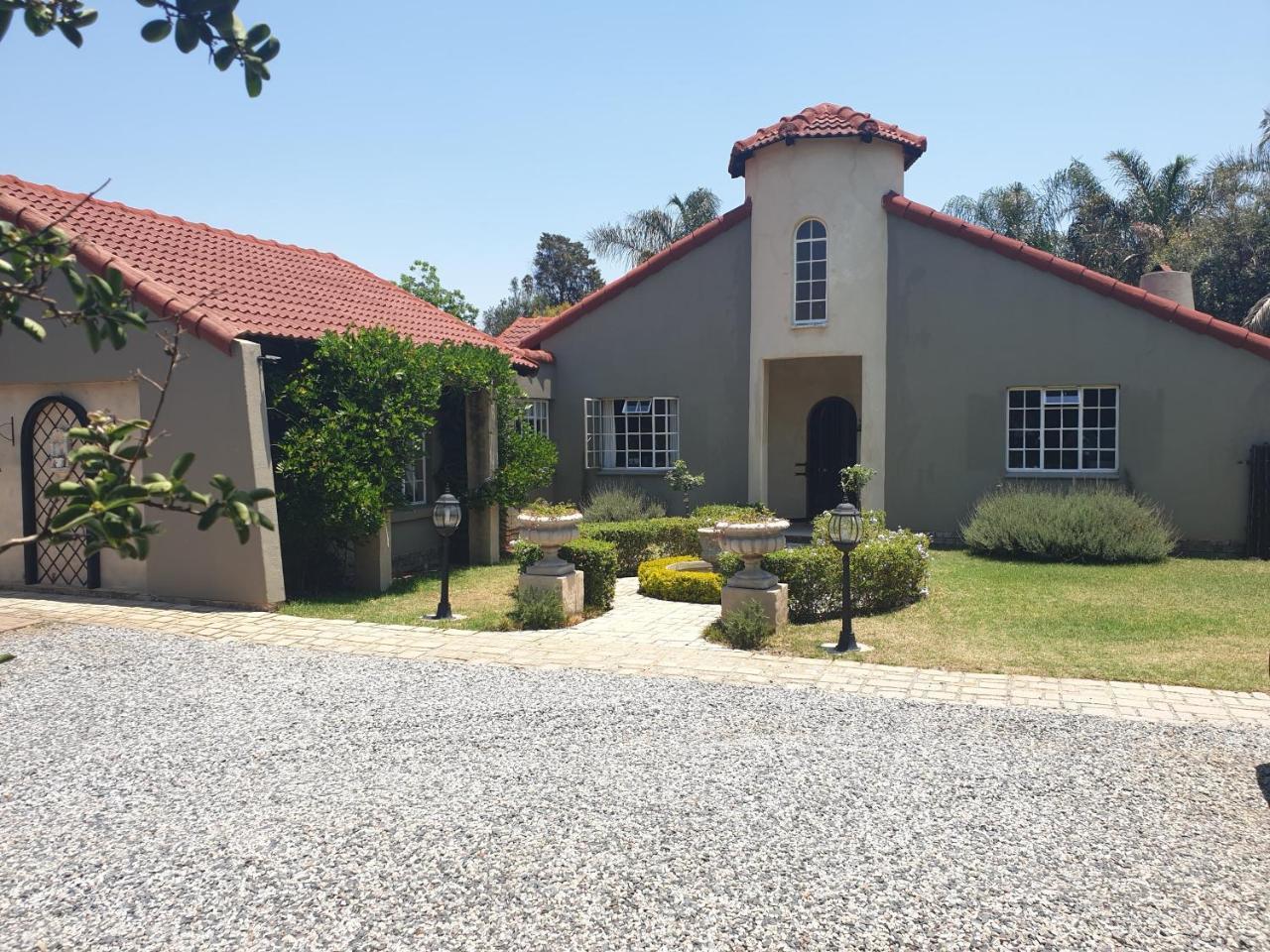 Nouveau Studios Pretoria Ngoại thất bức ảnh
